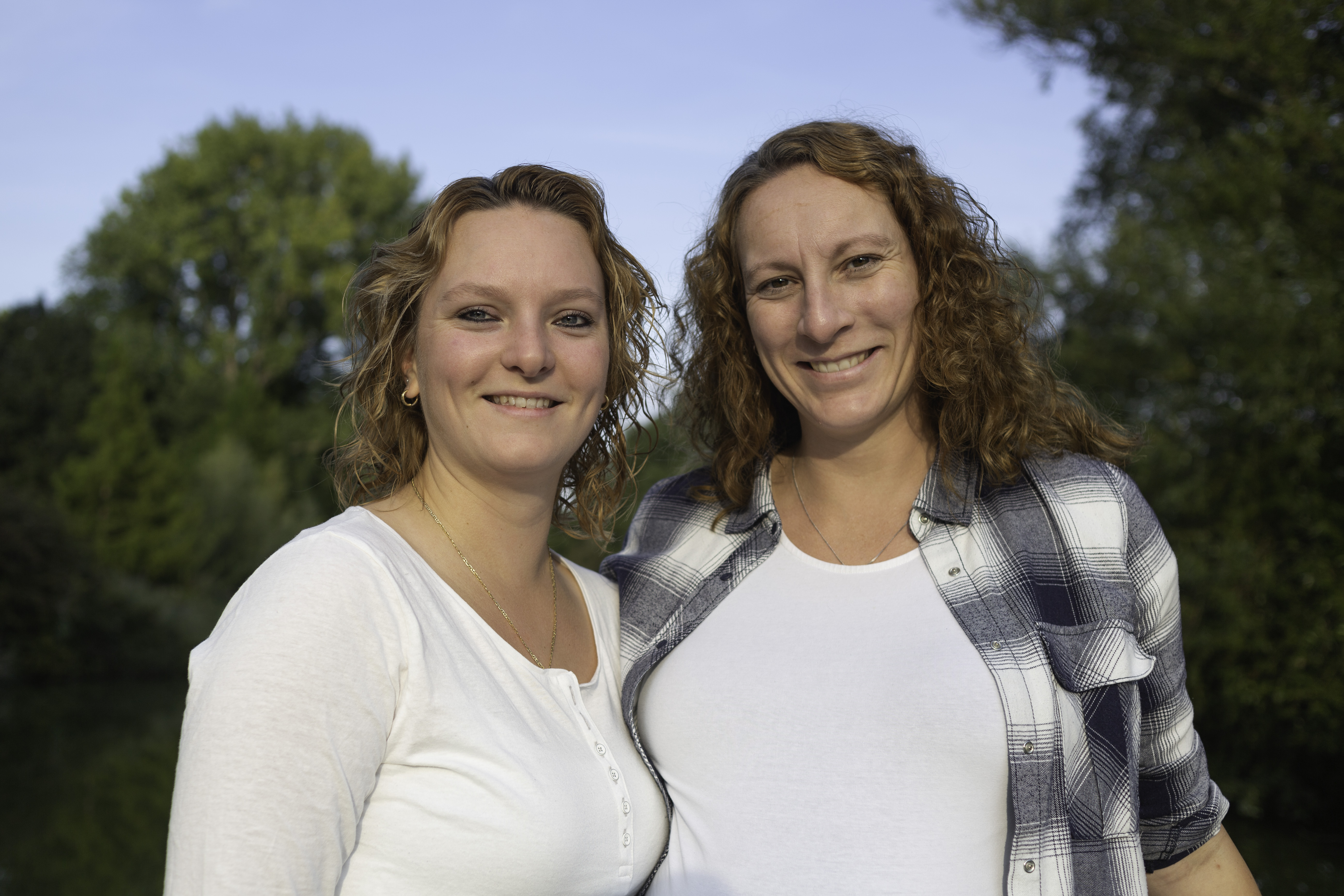 family on bicycle in tulip field family portraits Amsterdam 